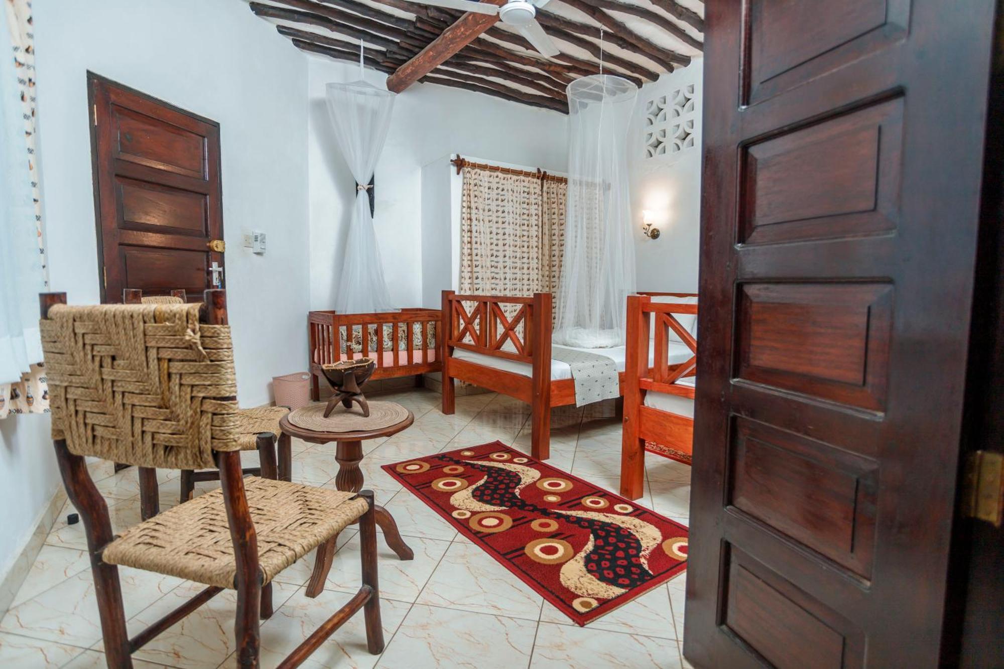Diani Beach-Villa Kirsch Galu Exterior photo